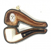   Altinay - Carved Bent Bulldog ( )